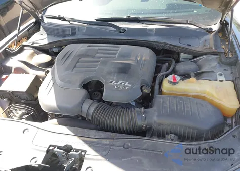 2015 Dodge Charger Sxt z USA, uszkodzony, nr VIN 2C3CDXHG1FH852376